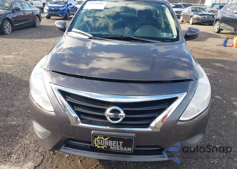 2015 Nissan Versa 1.6 Sv z USA, uszkodzony, nr VIN 3N1CN7AP6FL818799